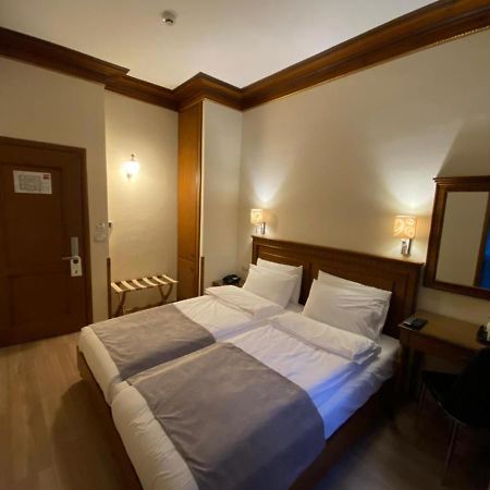 Hotel Argjiro Gjirokastër Exterior foto